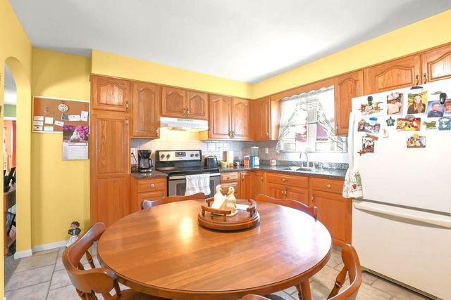 152 Armsby St, New Bedford, MA 02745