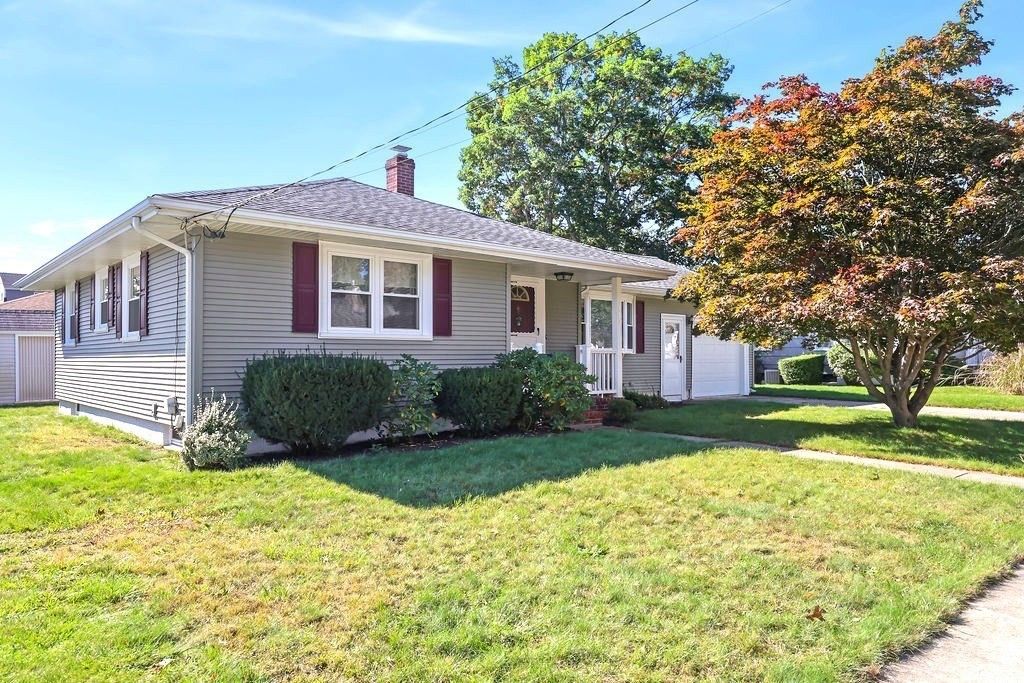 152 Armsby St, New Bedford, MA 02745