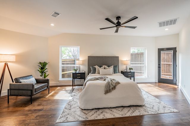 1201 Cedar Hill Avenue, Dallas, TX 75208