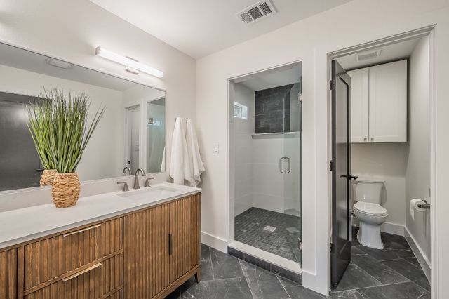 1201 Cedar Hill Avenue, Dallas, TX 75208