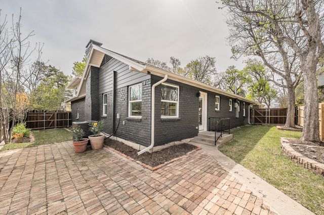 1201 Cedar Hill Avenue, Dallas, TX 75208