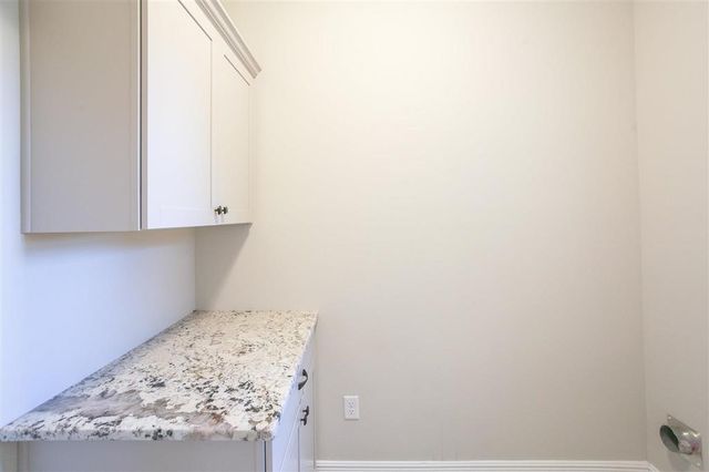 3215 Rosehill Drive, Lake Charles, LA 70607