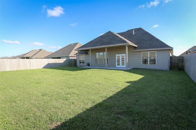 3215 Rosehill Drive, Lake Charles, LA 70607