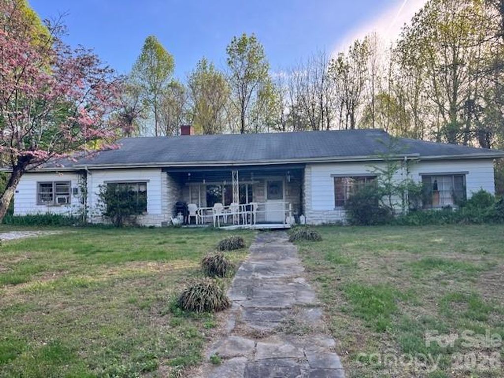 205 Whitson Road, Marion, NC 28752