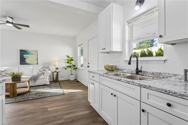 15 E Howard ST, Hampton, VA 23663