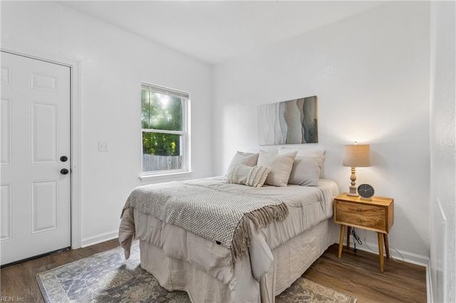 15 E Howard ST, Hampton, VA 23663