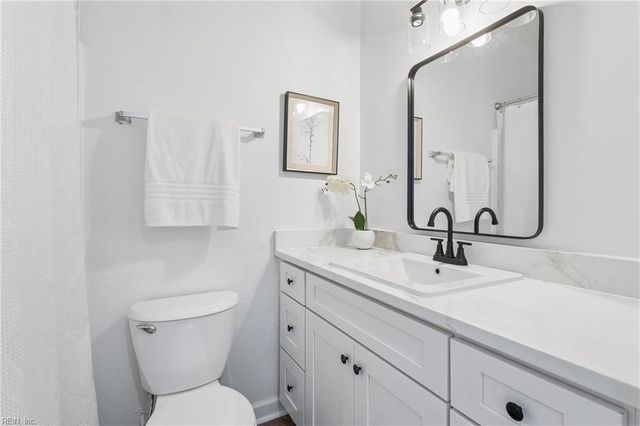 15 E Howard ST, Hampton, VA 23663