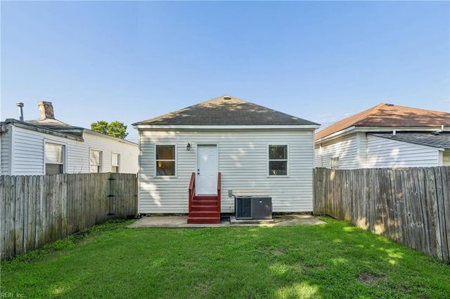 15 E Howard ST, Hampton, VA 23663