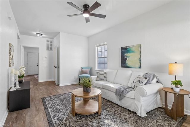 15 E Howard ST, Hampton, VA 23663