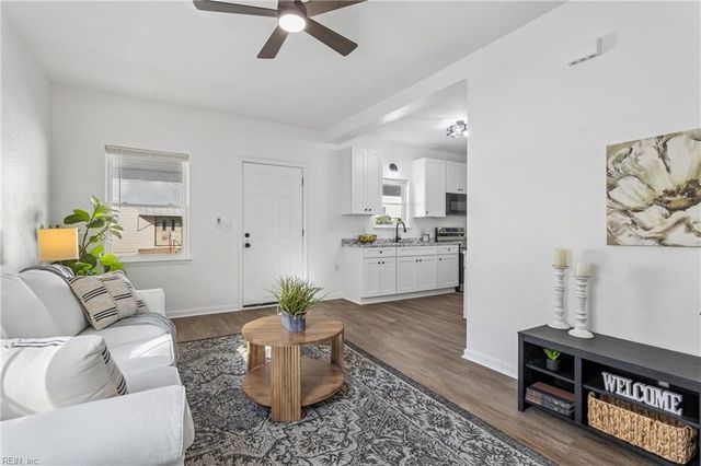 15 E Howard ST, Hampton, VA 23663