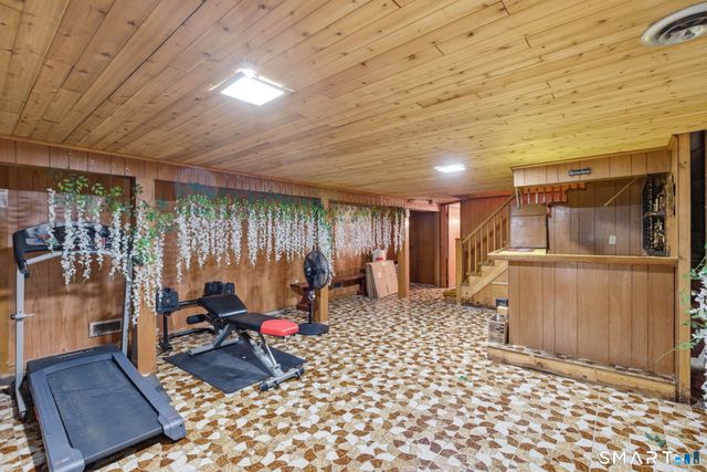 852 Brookside Drive, Orange, CT 06477