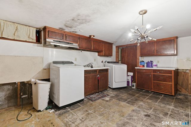 852 Brookside Drive, Orange, CT 06477
