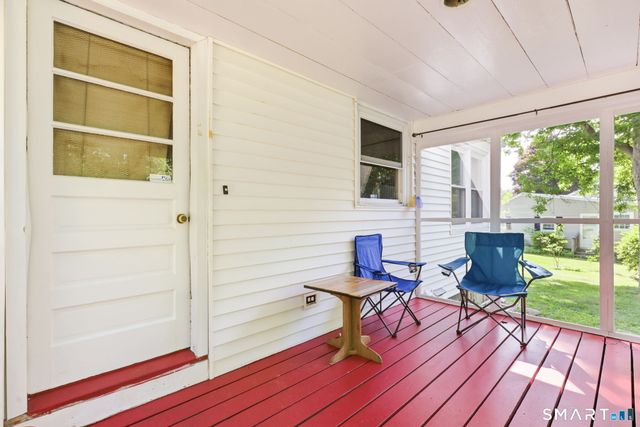 852 Brookside Drive, Orange, CT 06477