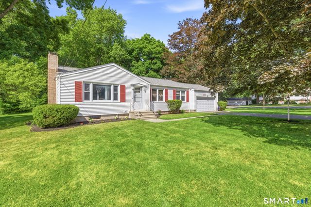 852 Brookside Drive, Orange, CT 06477