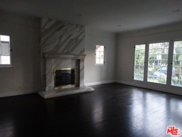 8437 W 4TH Street, Los Angeles, CA 90048