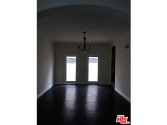 8437 W 4TH Street, Los Angeles, CA 90048