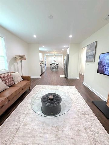 1887 Coleman Avenue, Macon, GA 31201