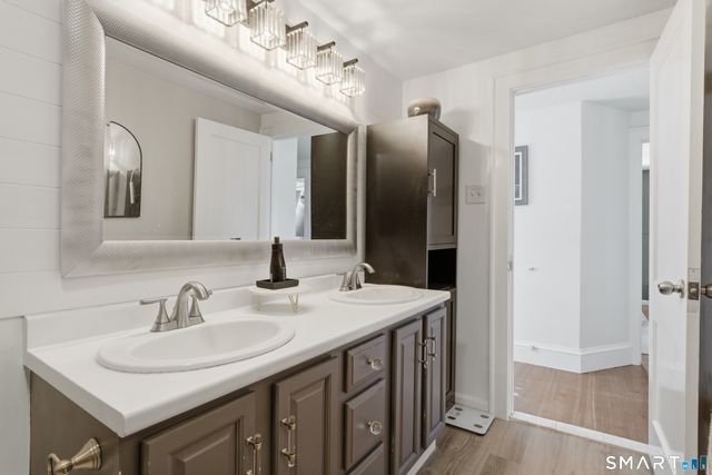 961 Windsor Avenue, Windsor, CT 06095