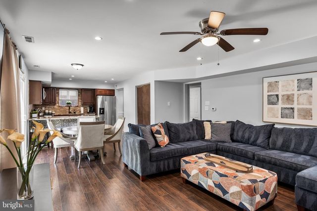 31 BLUE GRASS RD, Clementon, NJ 08021