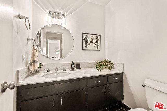 8401 Fountain Avenue 13, West Hollywood, CA 90069