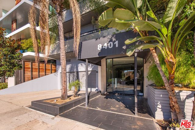 8401 Fountain Avenue 13, West Hollywood, CA 90069