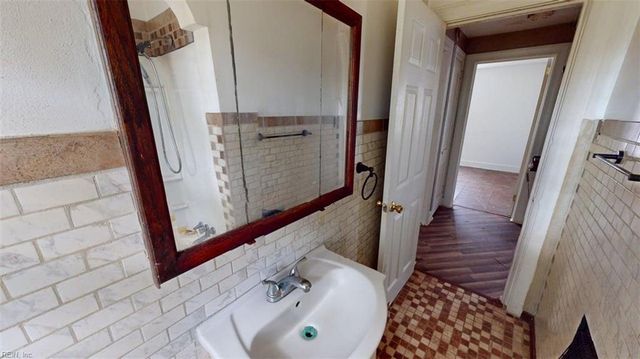 1618 Parker AVE, Portsmouth, VA 23704