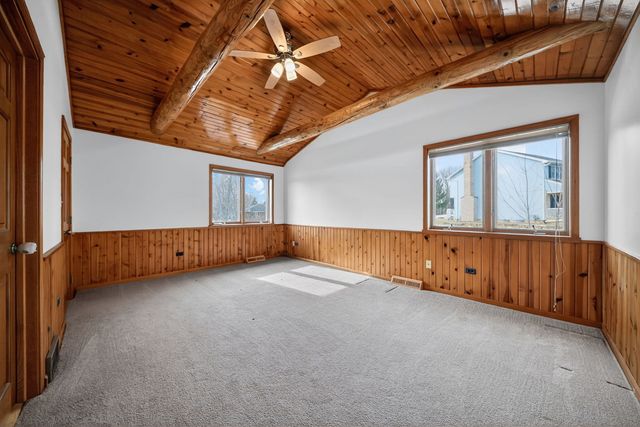 43W951 Fox Hill Court, St. Charles, IL 60175