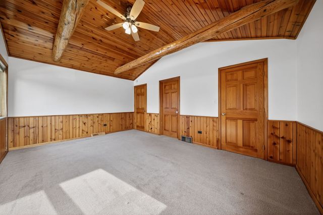 43W951 Fox Hill Court, St. Charles, IL 60175