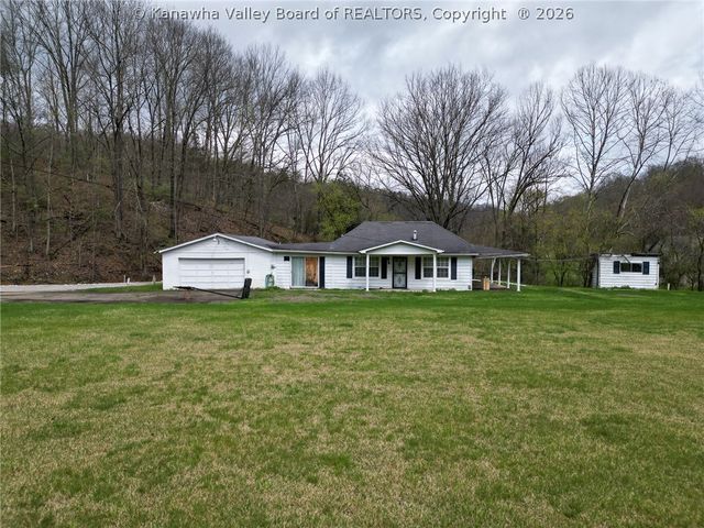 2008 Bear Creek Road, West Hamlin, WV 25571