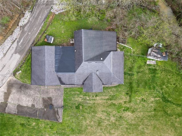 2008 Bear Creek Road, West Hamlin, WV 25571