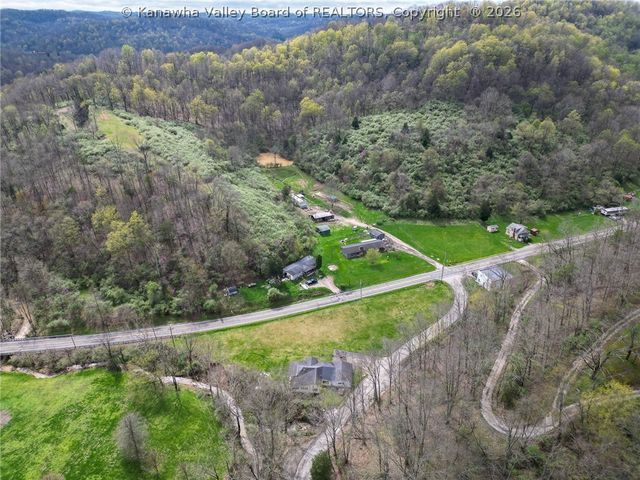 2008 Bear Creek Road, West Hamlin, WV 25571