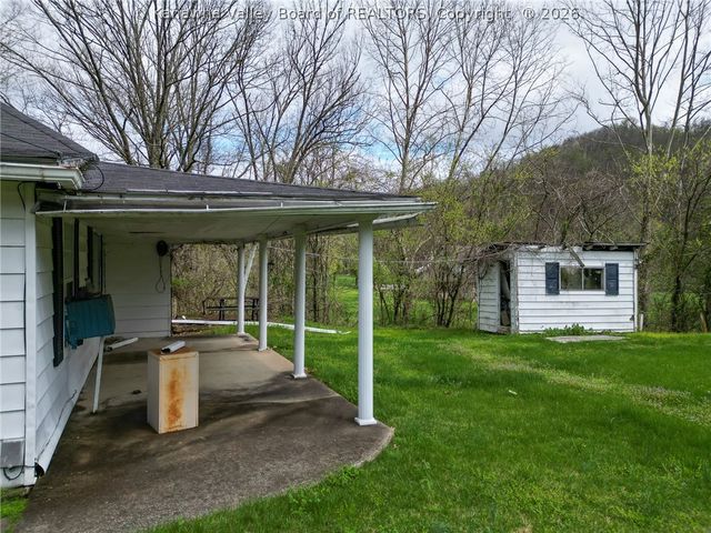 2008 Bear Creek Road, West Hamlin, WV 25571