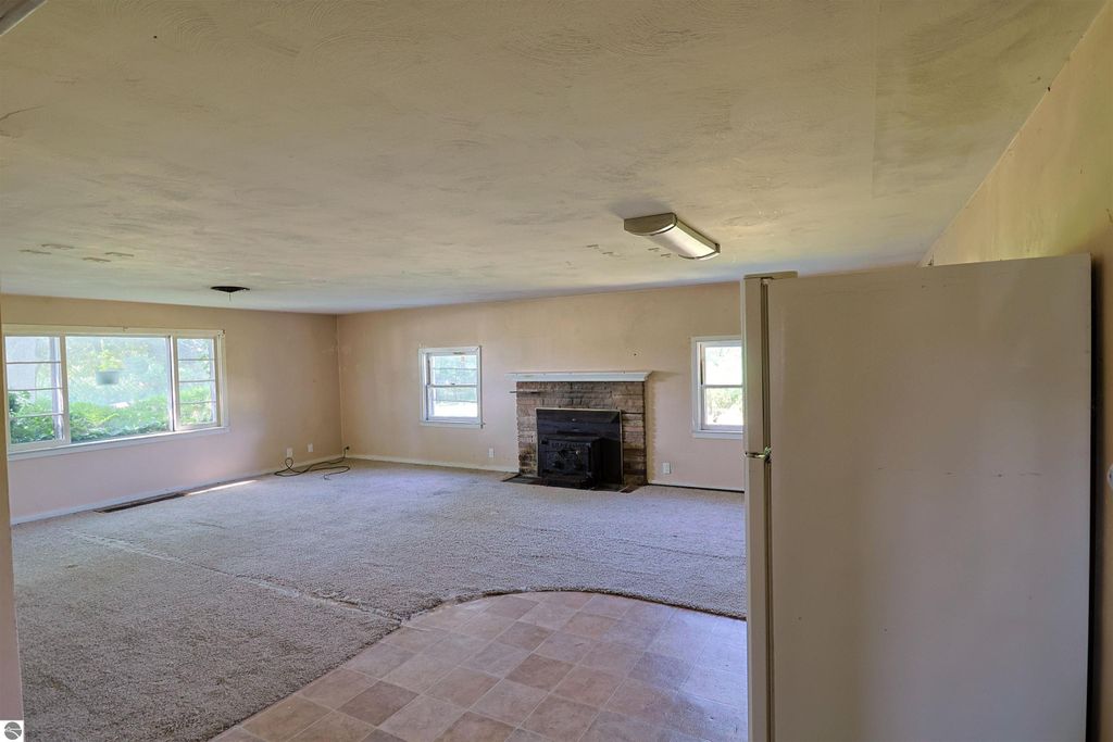 Image 15 of property listing at 3126 W Remus Road, Mt Pleasant, MI 48858