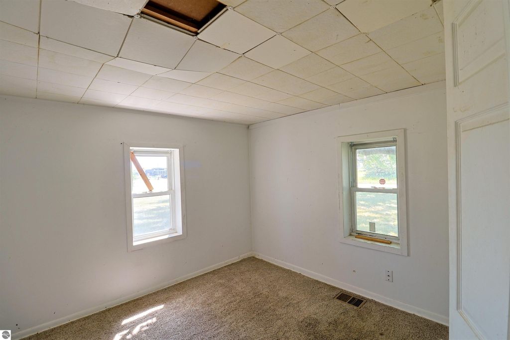 Image 16 of property listing at 3126 W Remus Road, Mt Pleasant, MI 48858