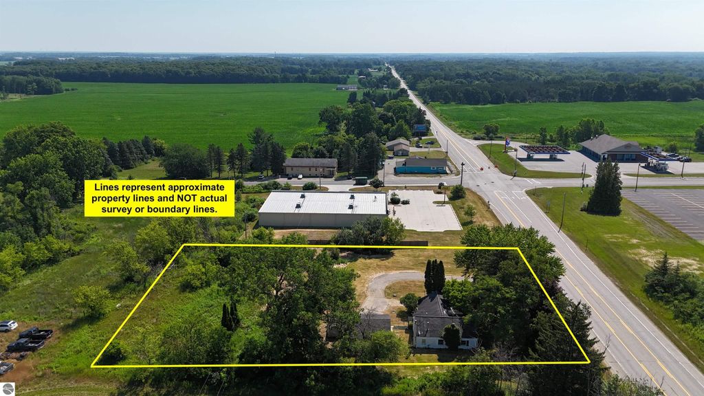 Image 2 of property listing at 3126 W Remus Road, Mt Pleasant, MI 48858