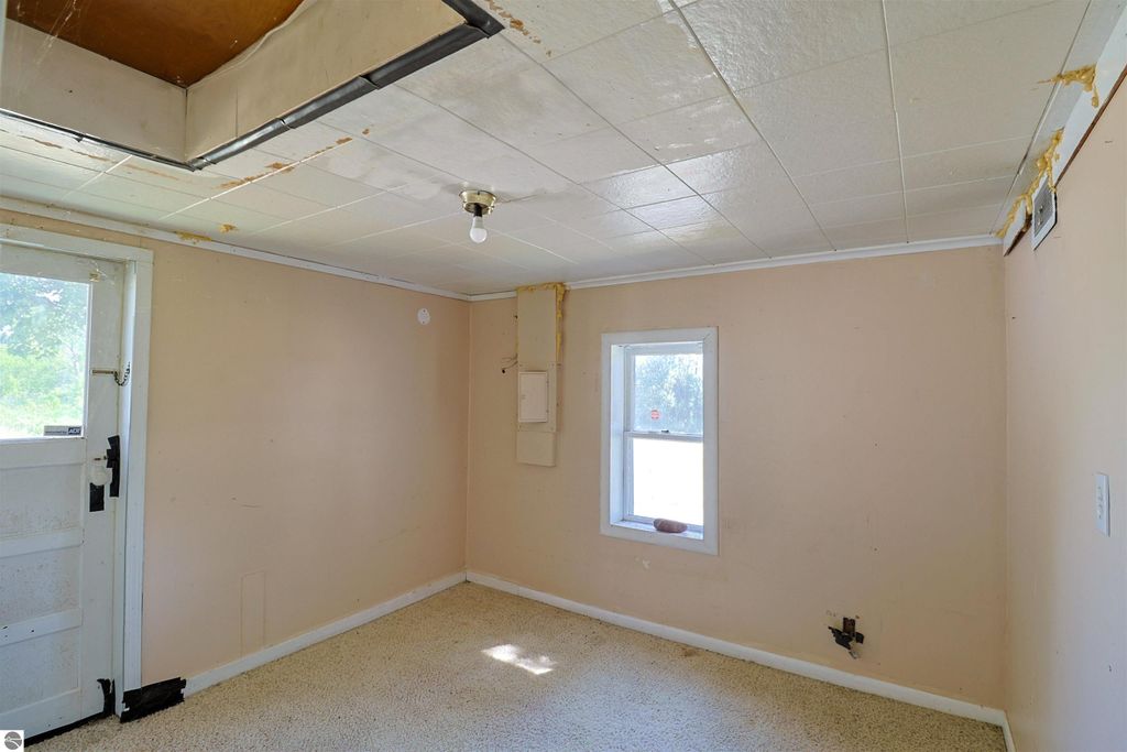 Image 20 of property listing at 3126 W Remus Road, Mt Pleasant, MI 48858