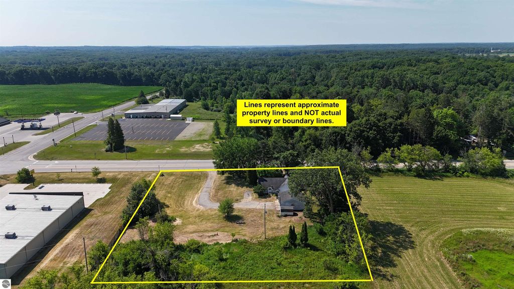 Image 4 of property listing at 3126 W Remus Road, Mt Pleasant, MI 48858