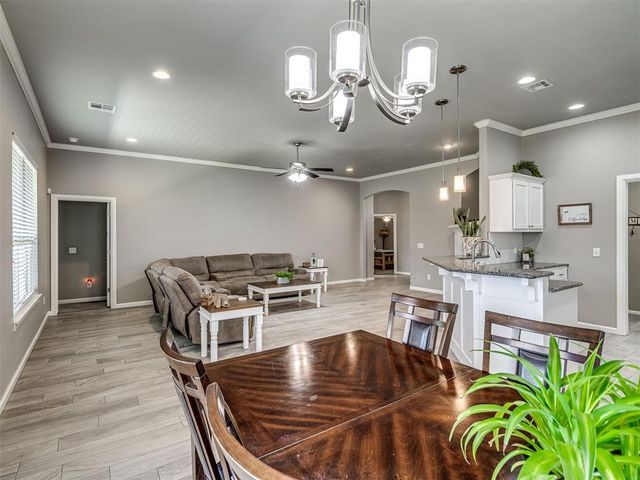 1724 W Blake Way, Mustang, OK 73064