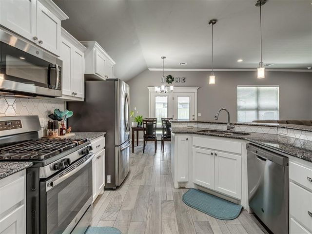 1724 W Blake Way, Mustang, OK 73064