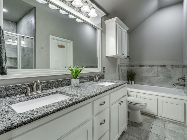1724 W Blake Way, Mustang, OK 73064