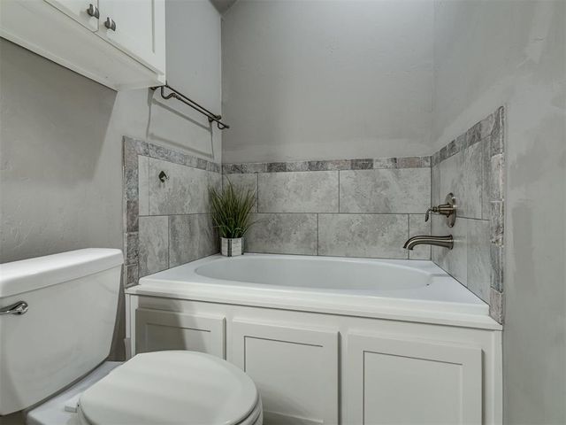 1724 W Blake Way, Mustang, OK 73064