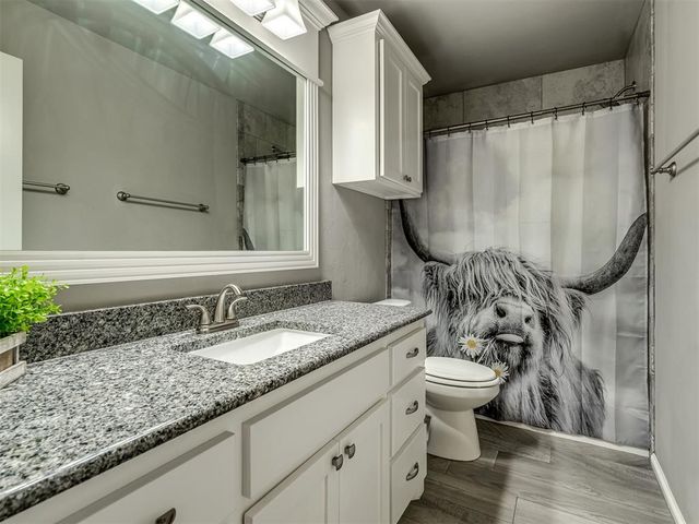 1724 W Blake Way, Mustang, OK 73064
