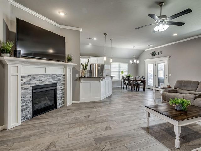 1724 W Blake Way, Mustang, OK 73064