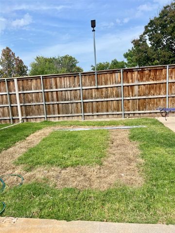 6308 N Stardust Drive, Watauga, TX 76148