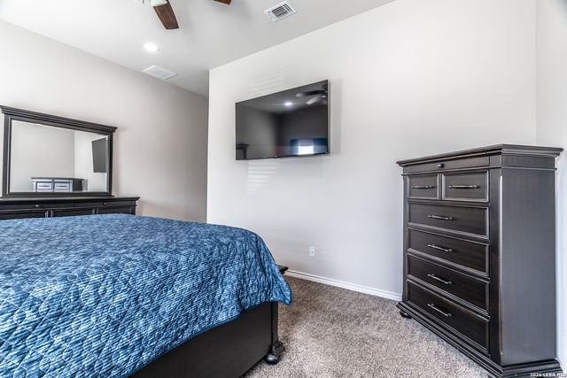 772 Crestview, Floresville, TX 78114