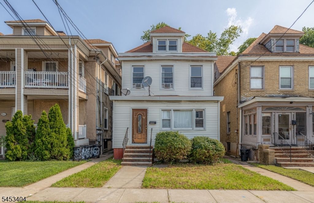 961 Lafayette St, Elizabeth City, NJ 07201 — exterior