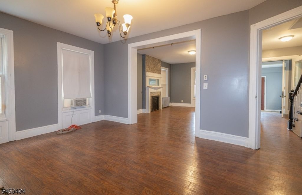 961 Lafayette St, Elizabeth City, NJ 07201 — photo 4