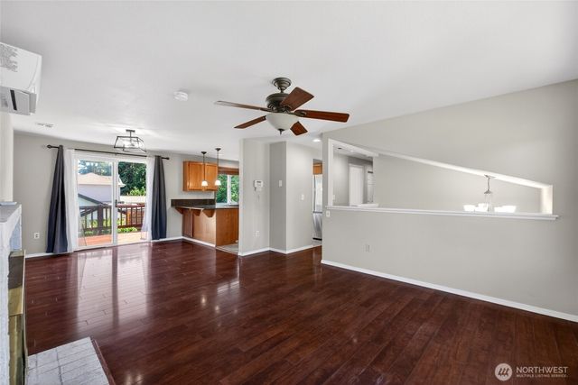 7106 190th Street Ct E, Puyallup, WA 98375