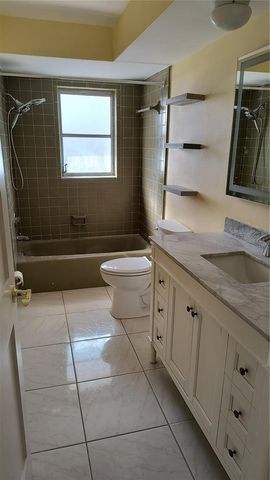 3005 GULF BOULEVARD, Belleair Beach, FL 33786