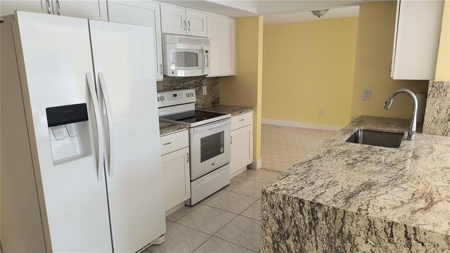 3005 GULF BOULEVARD, Belleair Beach, FL 33786
